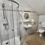 Sempre Etterem Es Panzio Секешфехервар