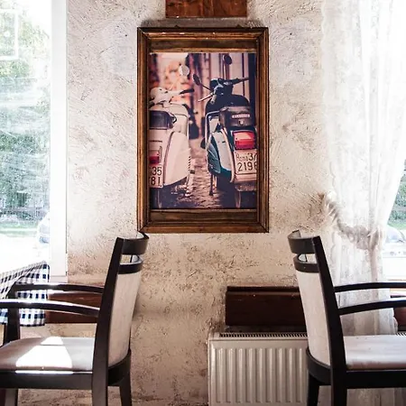 Sempre Etterem Es Panzio 3* İstolni Belgrad