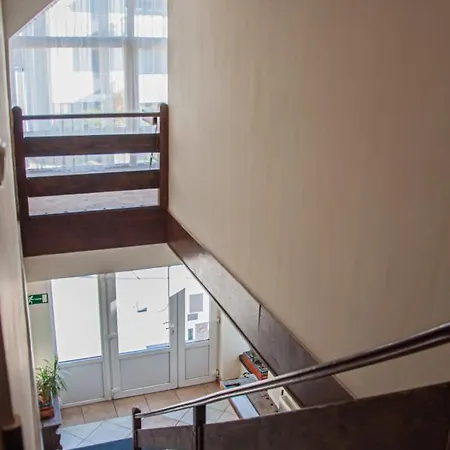 Bed and Breakfast Sempre Etterem Es Panzio Székesfehérvár