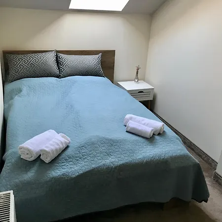 Bed and Breakfast Sempre Etterem Es Panzio 3*