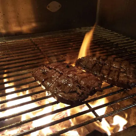 Bed and Breakfast Sempre Etterem Es Panzio 3*