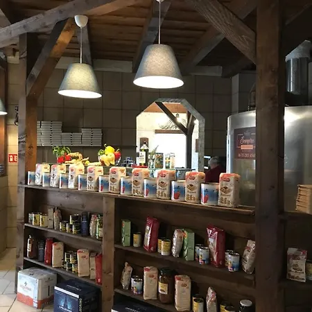 Bed & Breakfast Sempre Etterem Es Panzio