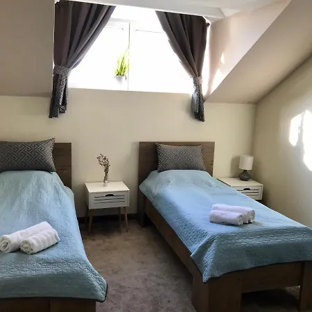 Sempre Etterem Es Panzio Bed and Breakfast Székesfehérvár