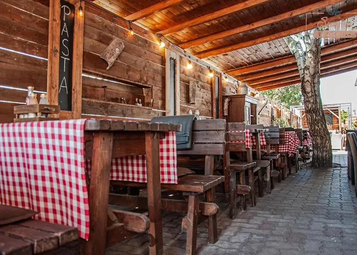 Sempre Etterem Es Panzio Szekesfehervar