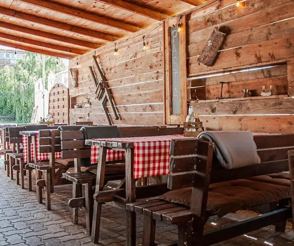 Frühstückspension Sempre Etterem Es Panzio 3*