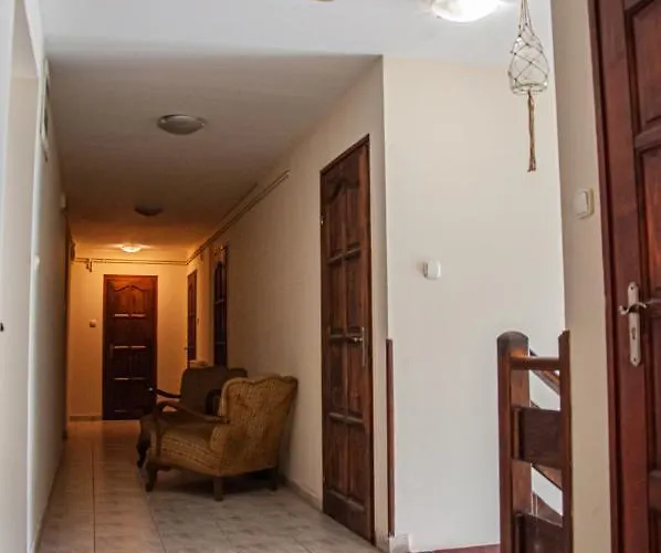 Frühstückspension Sempre Etterem Es Panzio