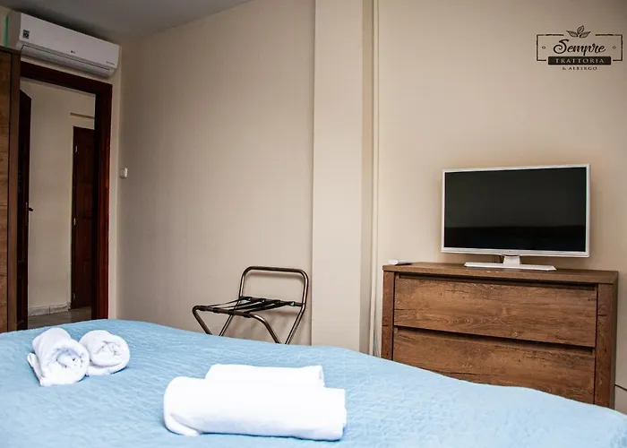 Bed & Breakfast Sempre Etterem Es Panzio